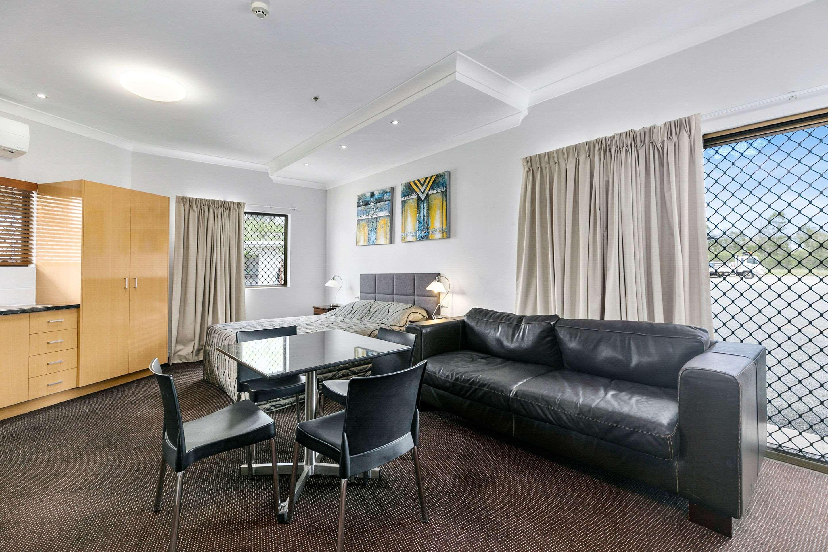 Comfort Inn Parklands Calliope Exterior photo